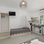 Thalassopetra In Agia Kyriaki Apartment Agia Kiriaki Beach (Milos)