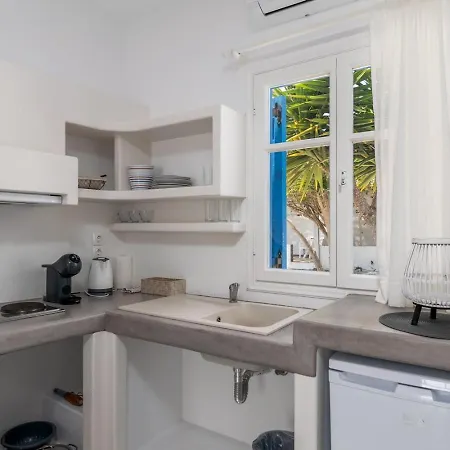 Thalassopetra In Agia Kyriaki *