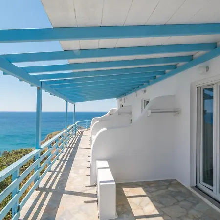 Thalassopetra In Agia Kyriaki