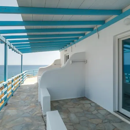 Thalassopetra In Agia Kyriaki *