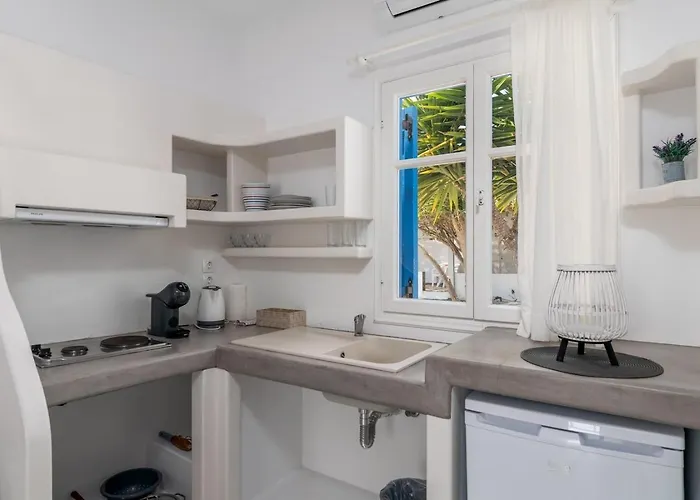 Thalassopetra In Agia Kyriaki *