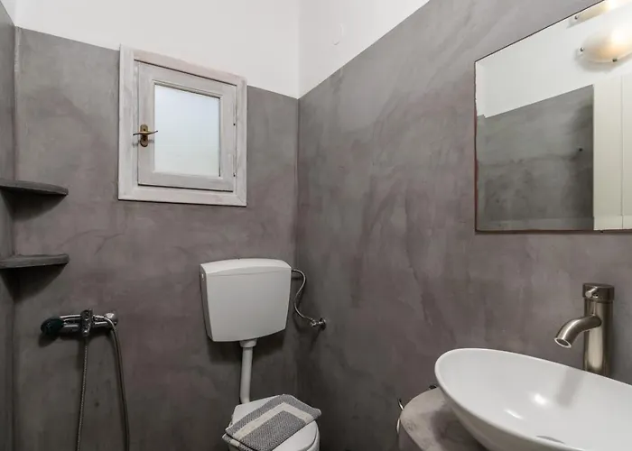 Thalassopetra In Agia Kyriaki Agia Kiriaki Beach (Milos)