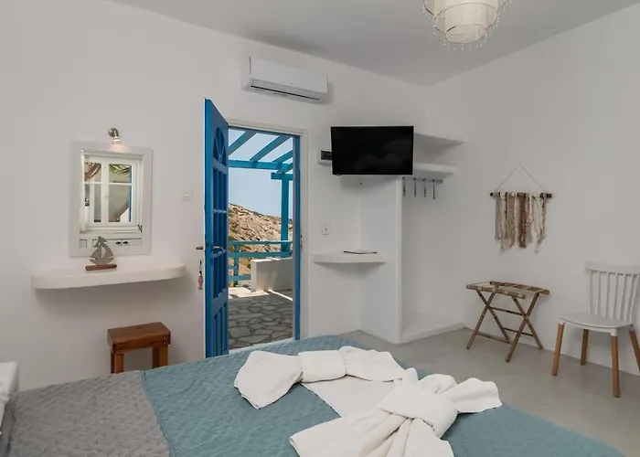 Thalassopetra In Agia Kyriaki * Agia Kiriaki Beach (Milos)