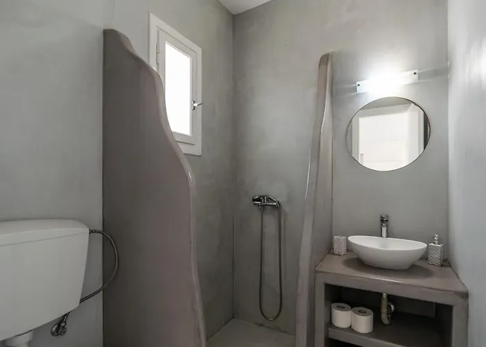 Thalassopetra In Agia Kyriaki *