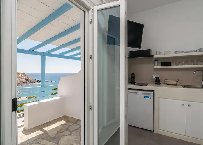 Thalassopetra In Agia Kyriaki *