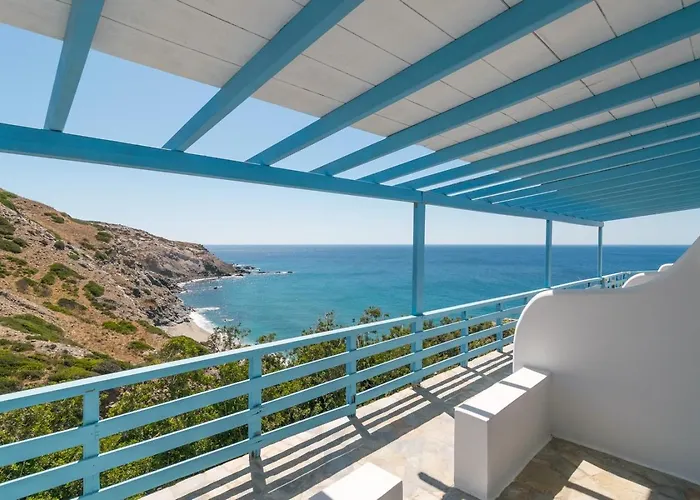 Thalassopetra In Agia Kyriaki *